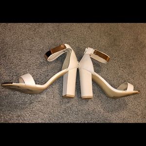 White Block Heel Shoe.